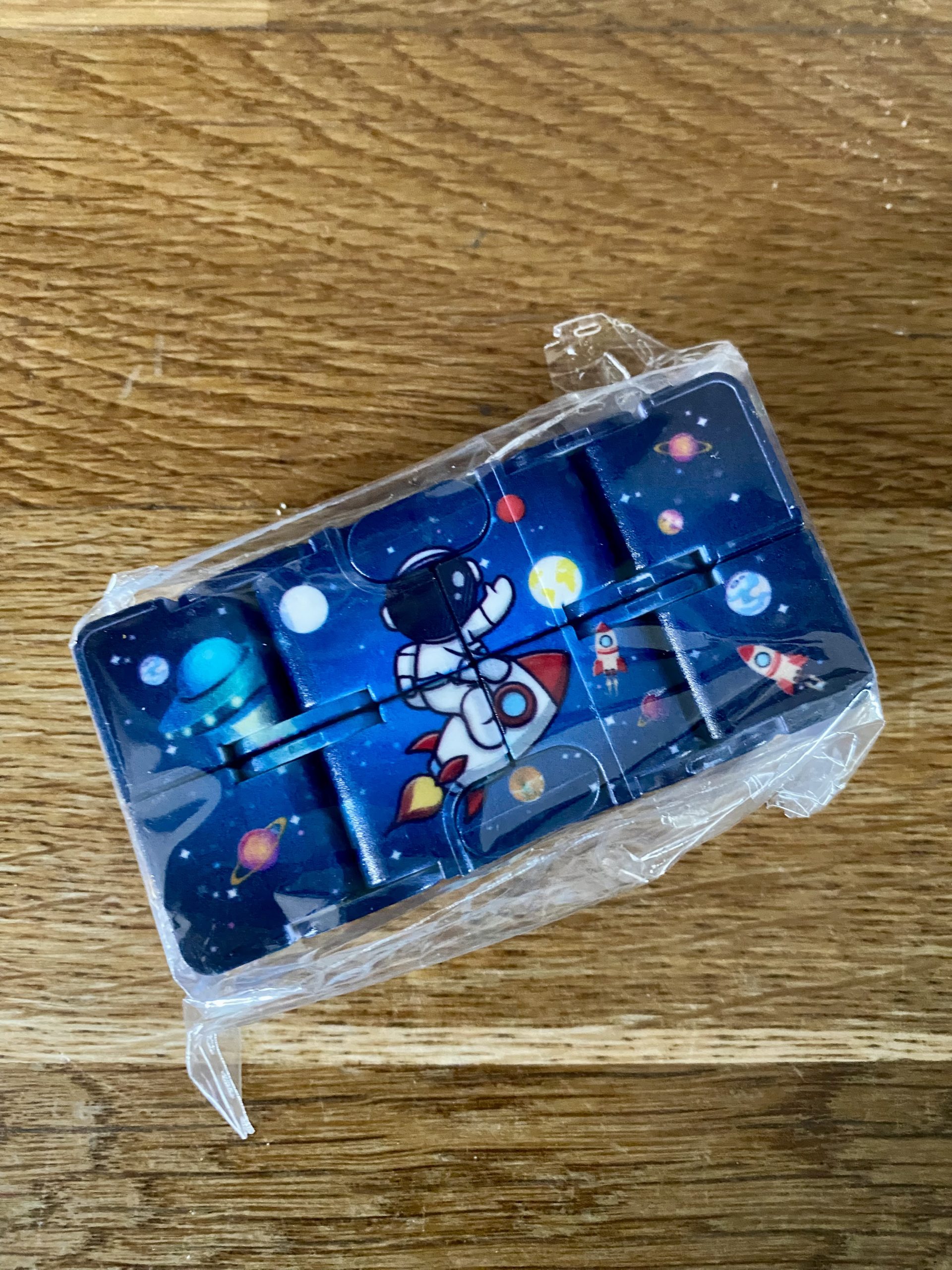 Sensory Fidget Toy Set / Box of 17 Pieces including spinning metal cube (normally £10 on its own). - Image 7