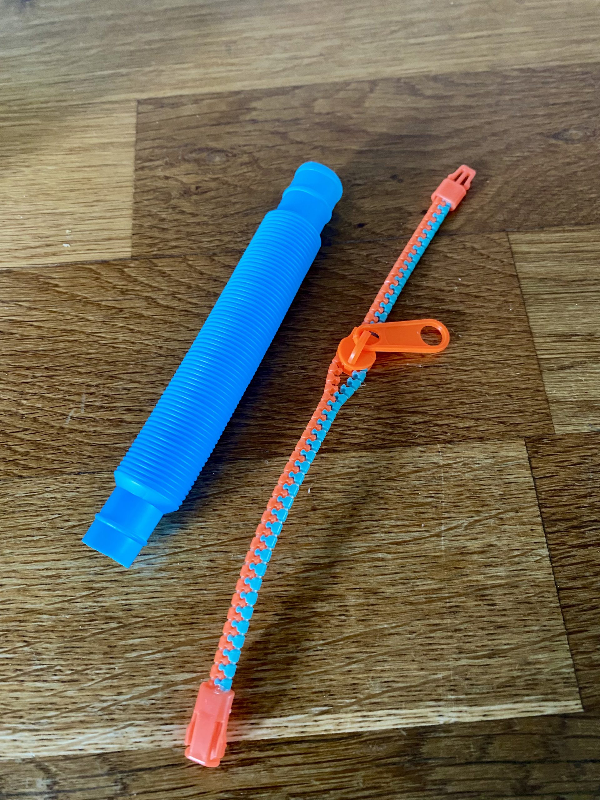 Sensory Fidget Toy Set / Box of 17 Pieces including spinning metal cube (normally £10 on its own). - Image 10